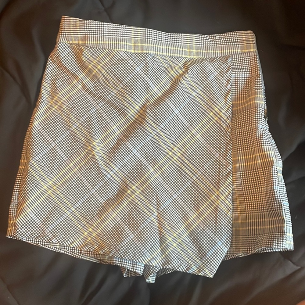 Garage skort!!
